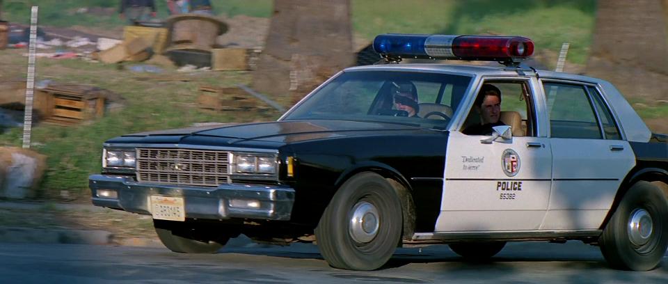 IMCDb.org: 1981 Chevrolet Impala 9C1 in "They Live, 1988"