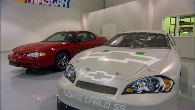 IMCDb.org: 2004 Chevrolet Monte Carlo SS Dale Earnhardt Jr. Edition