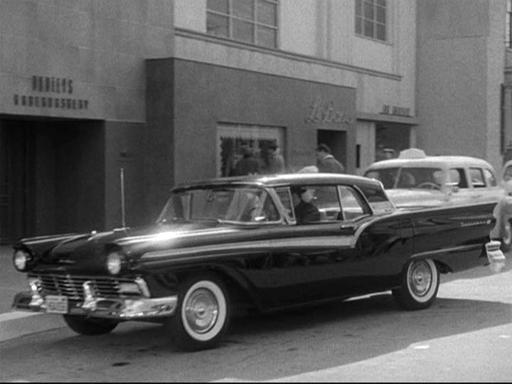 1957 Ford Fairlane 500 Skyliner Retractable Hardtop [51A] in