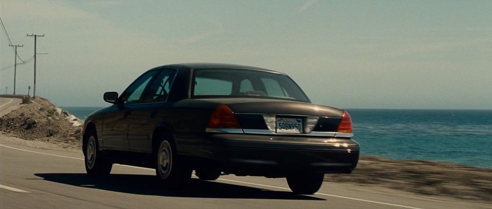 IMCDb.org: 1999 Ford Crown Victoria in "Seven Pounds, 2008"