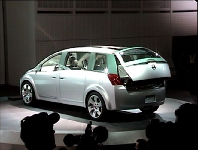 IMCDb.org: 2002 Nissan Quest Concept in "Mischief Street Racing, 2002"
