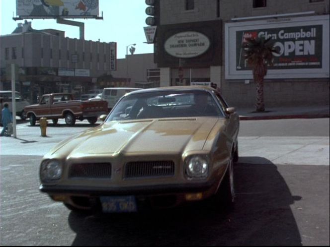 IMCDb.org: 1974 Pontiac Firebird Esprit in "The Rockford Files, 1974"