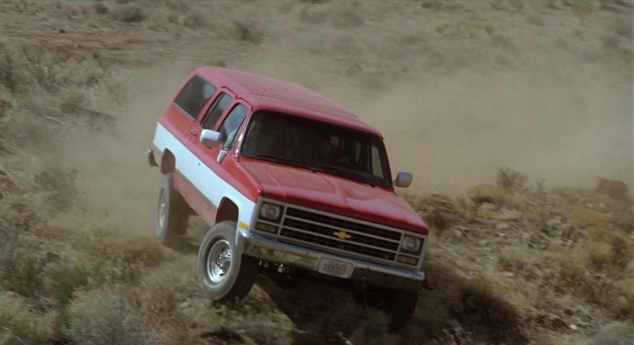 IMCDb.org: 1989 Chevrolet Suburban Scottsdale [V-2500] in "Truth or