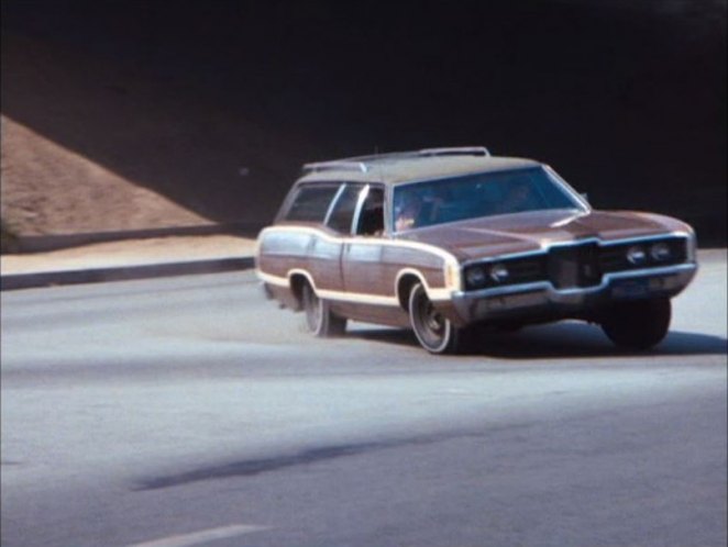 IMCDb.org: 1971 Ford LTD Country Squire in "CHiPs, 1977-1983"