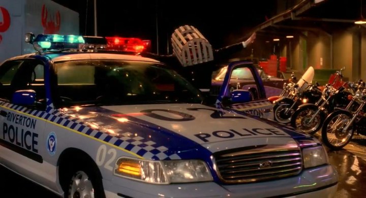 IMCDb.org: 1999 Ford Crown Victoria in "Inspector Gadget 2, 2003"