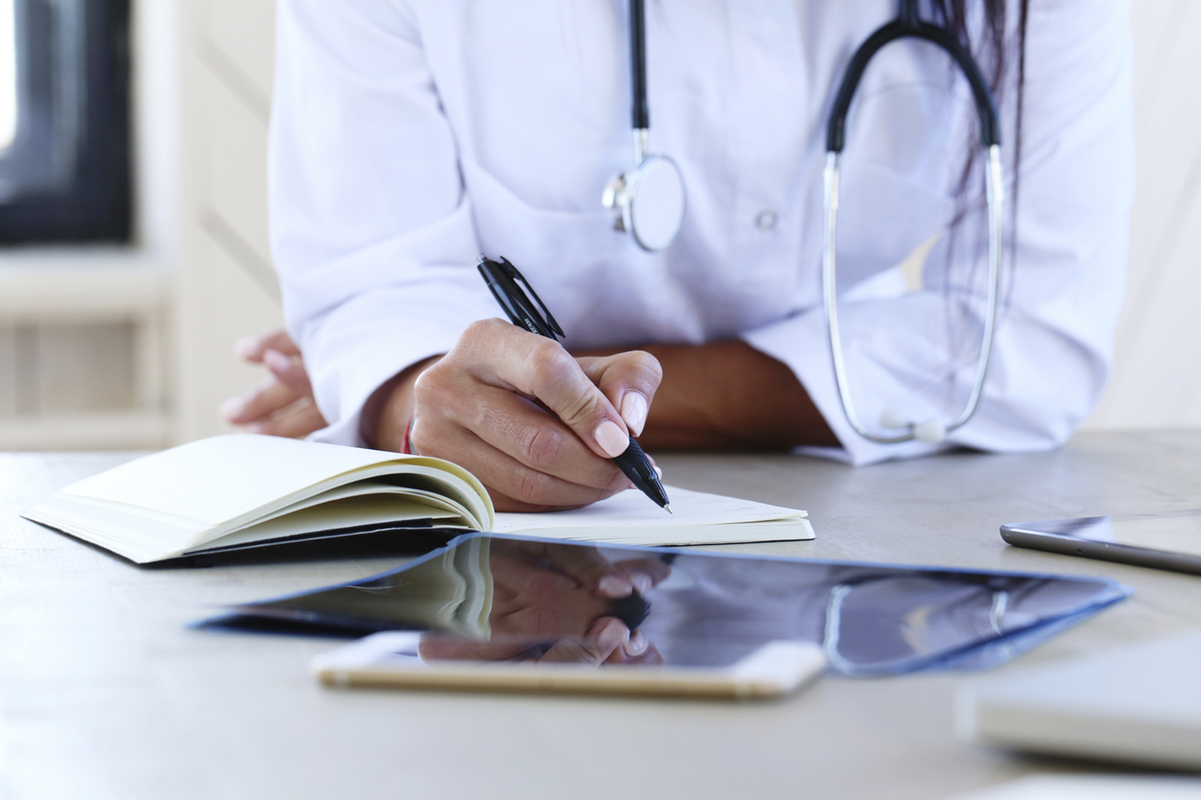 Guide to implementing iPad & other tablets in medical