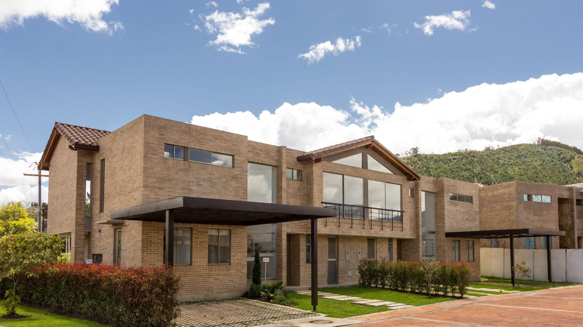 Bosque Montaña Inversiones Milenium Casas, Apartamentos y Locales