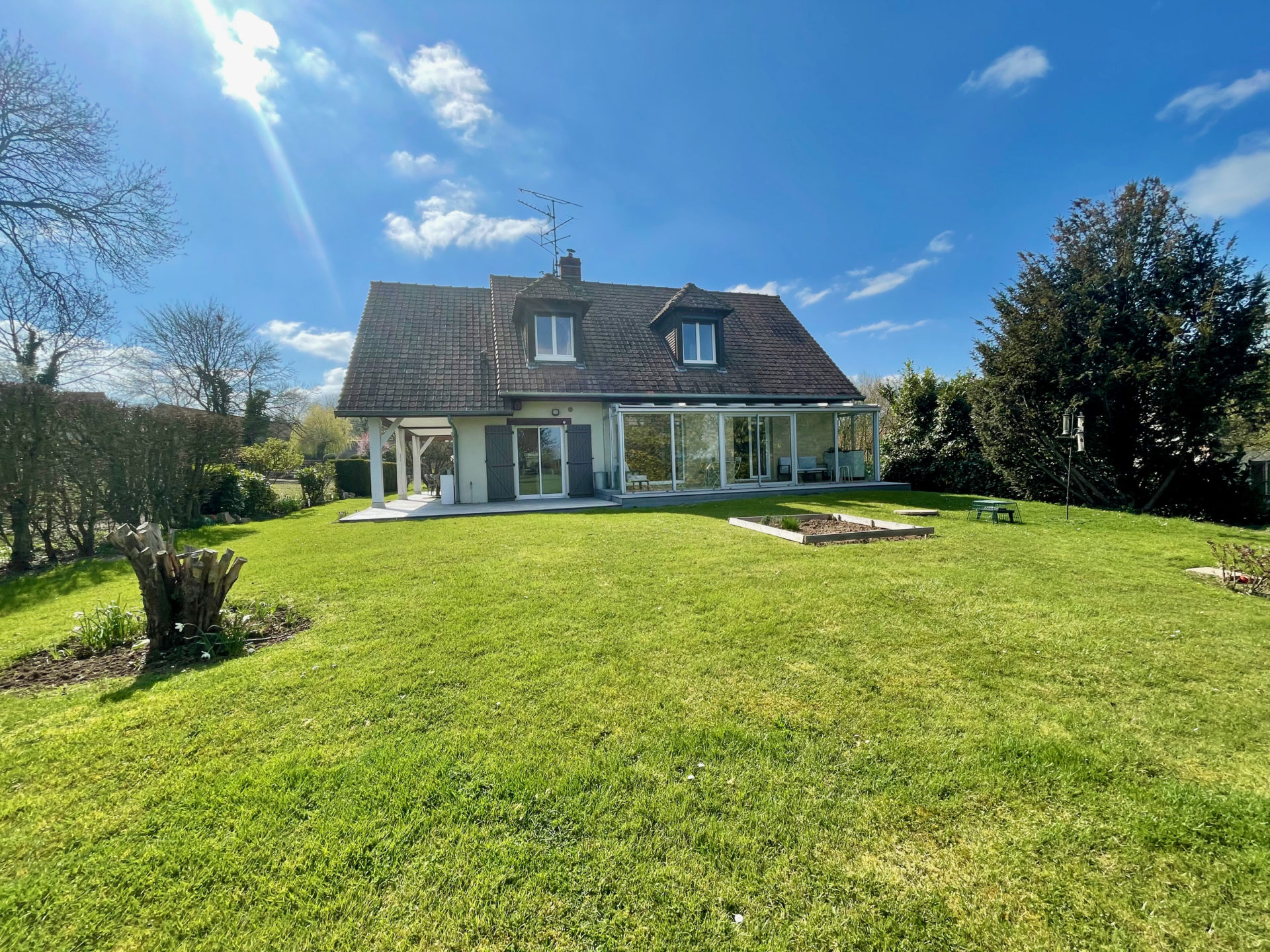 Charmante maison de 130 m2 à 14 km Amiens Ouest. Immo en Somme