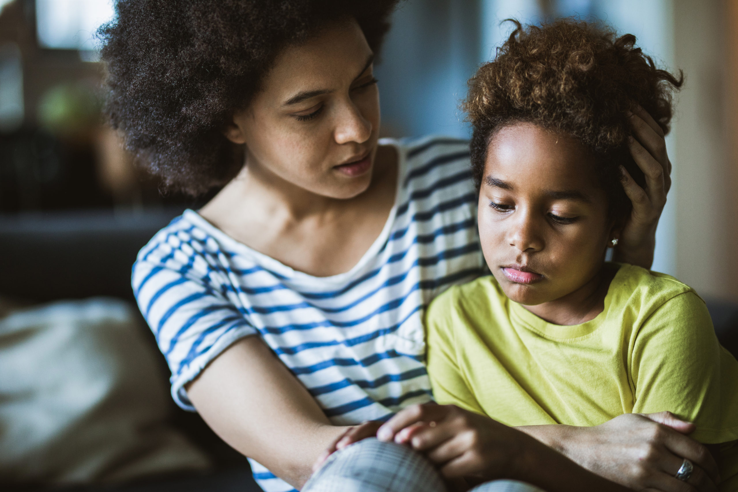 How Do You Know If Your Child is Hiding Something? 5 Red Flags iMOM