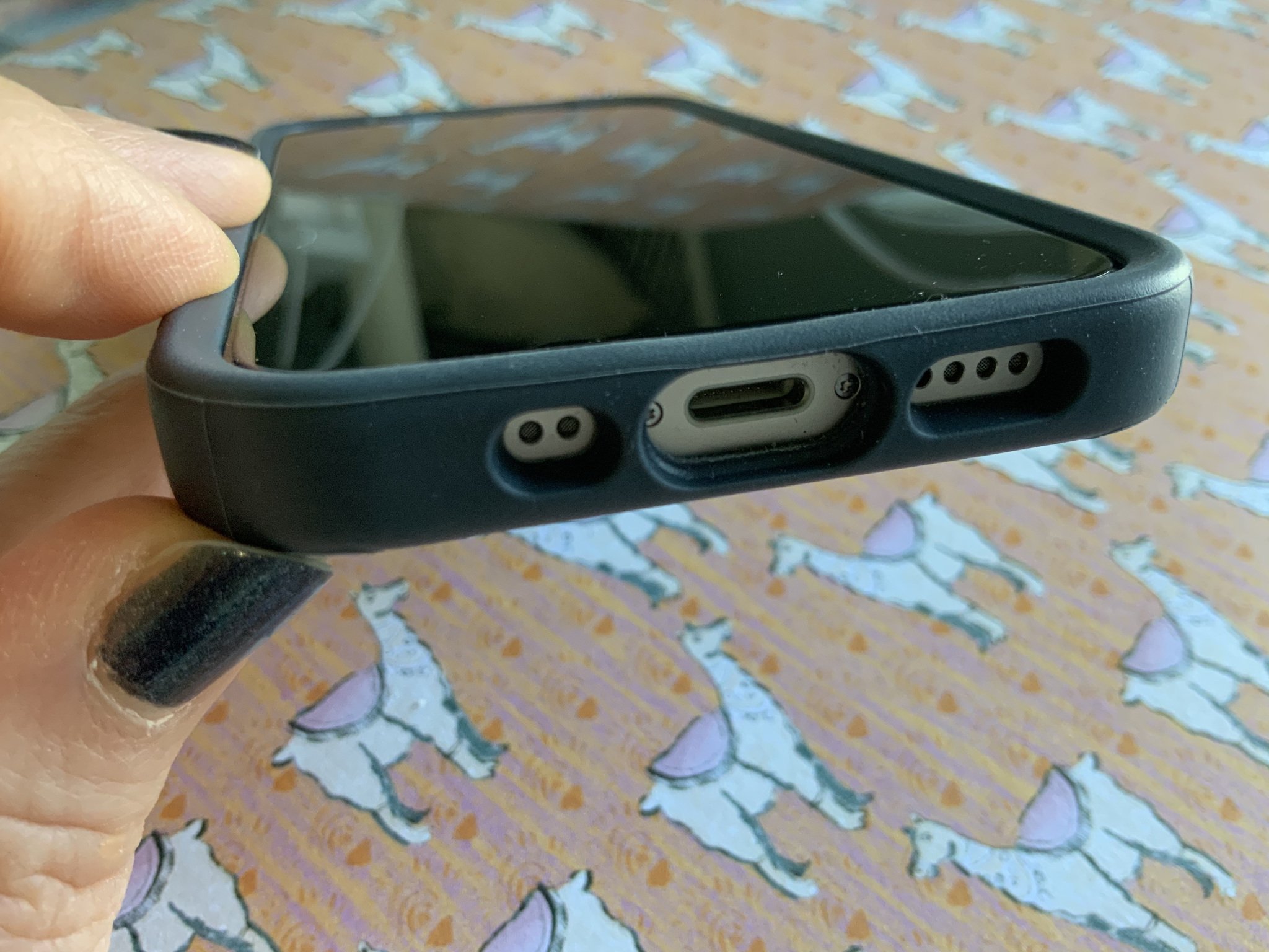 OtterBox Aneu Series iPhone case review Slim MagSafe compatible
