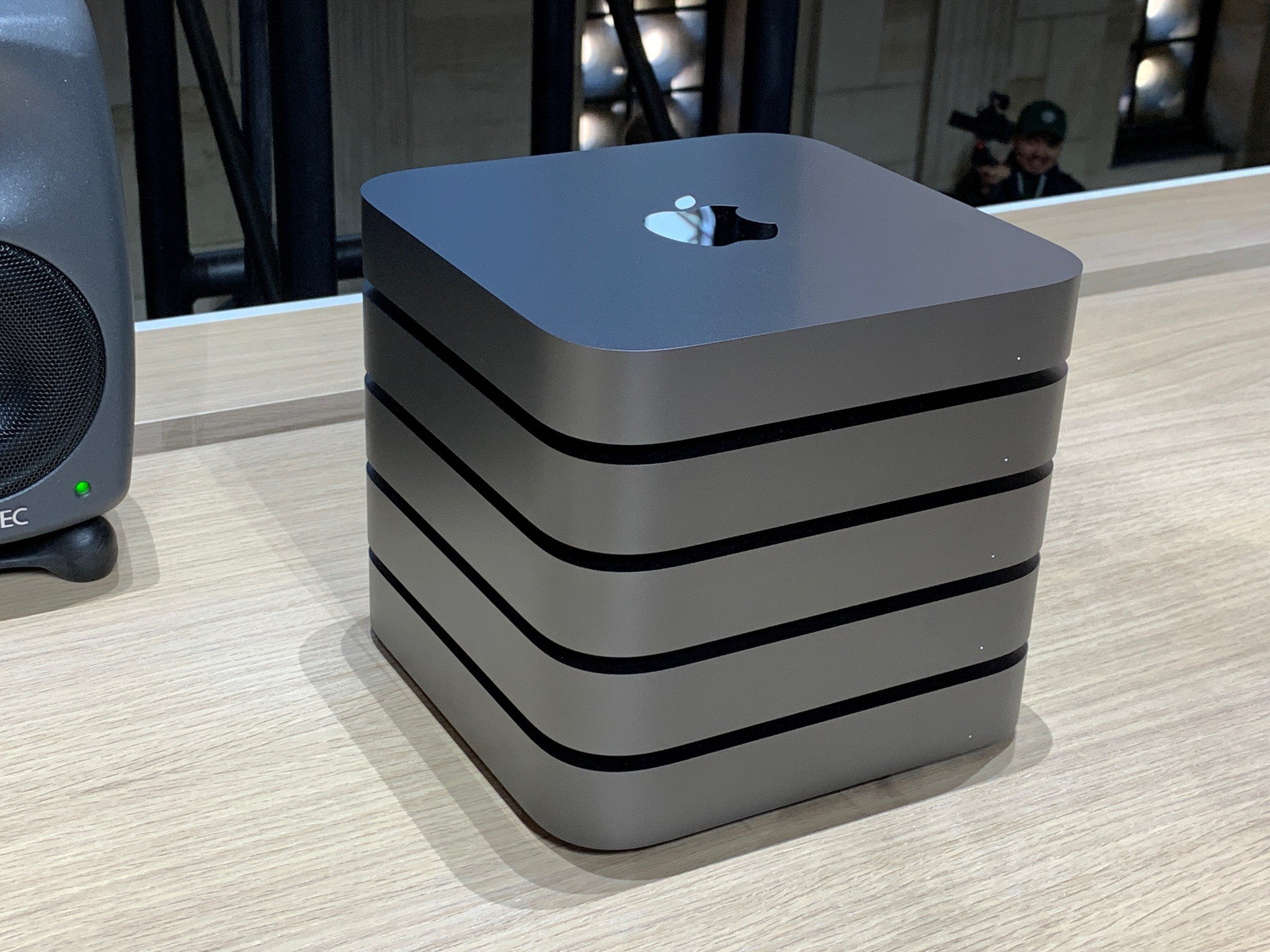 New Mac mini (2018) HandsOn Video iMore