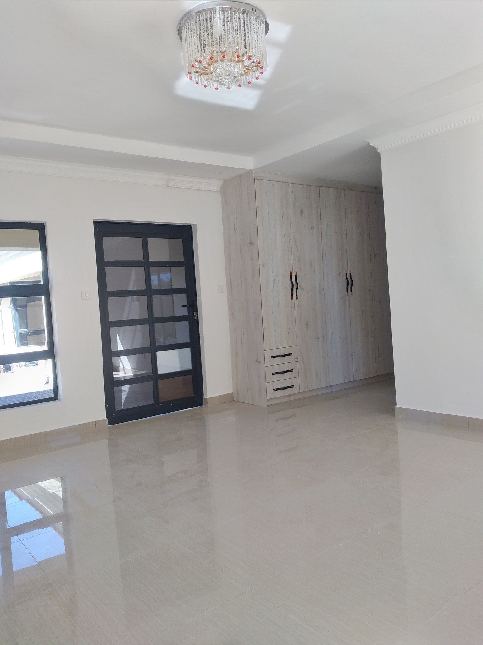 Gaborone. Phakalane Thobo Homlet. 4 Beds House For Sale. Impact