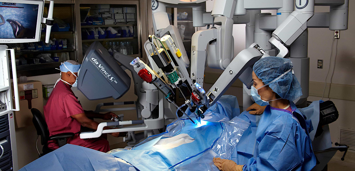Autonomous robot performs laparoscopic soft tissue surgery with minimal assistance from a