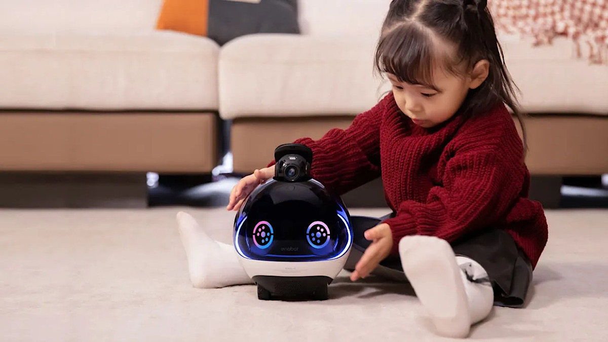 Adorable smart home robot unveiled at CES 2023 could be a great