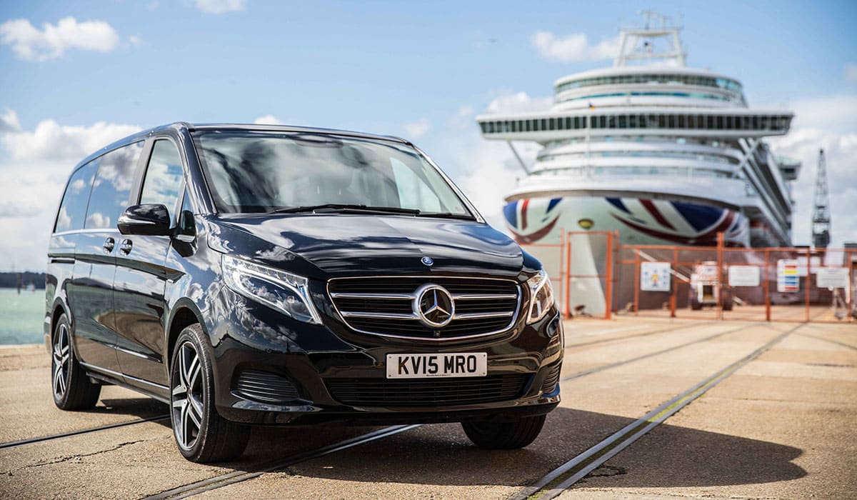 Mercedes Benz Viano Rent Dubai Imperial Premium Rent a Car