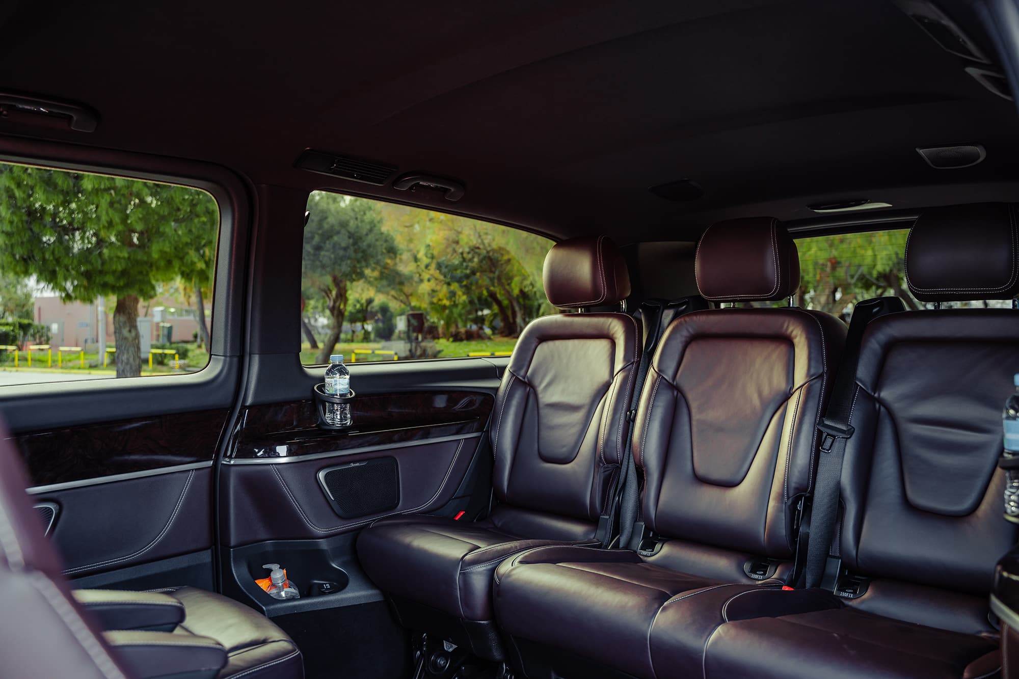 Mercedes Benz Viano Rent Dubai Imperial Premium Rent a Car