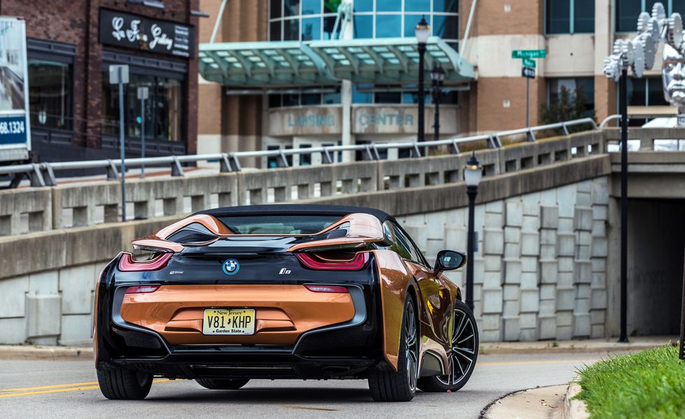 BMW i8 Rent Dubai Imperial Premium Rent a Car