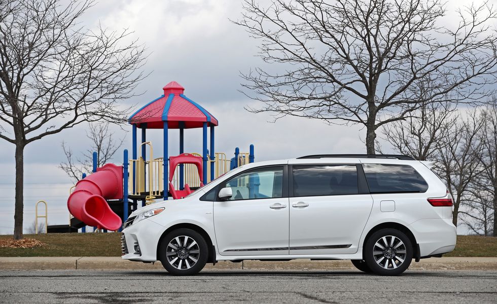 Toyota Sienna Minivan Rent Dubai Imperial Premium Rent a Car