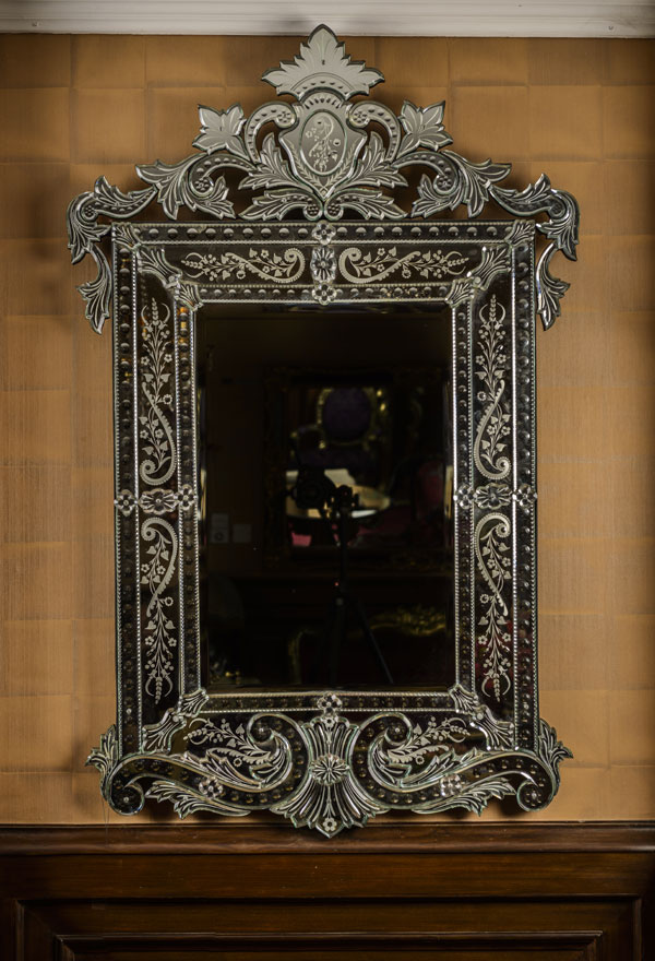 MIRRORS « Imperial Furniture