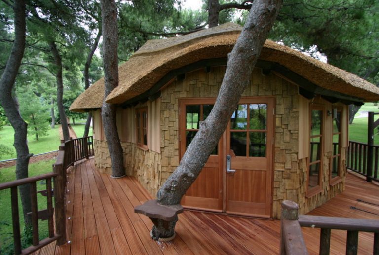 Cool Treehouse Design Ideas To Build (44 Pictures)