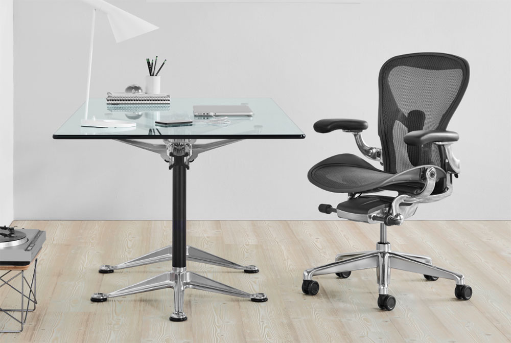 5 Reasons why the Herman Miller Aeron Chair is so Damn Good