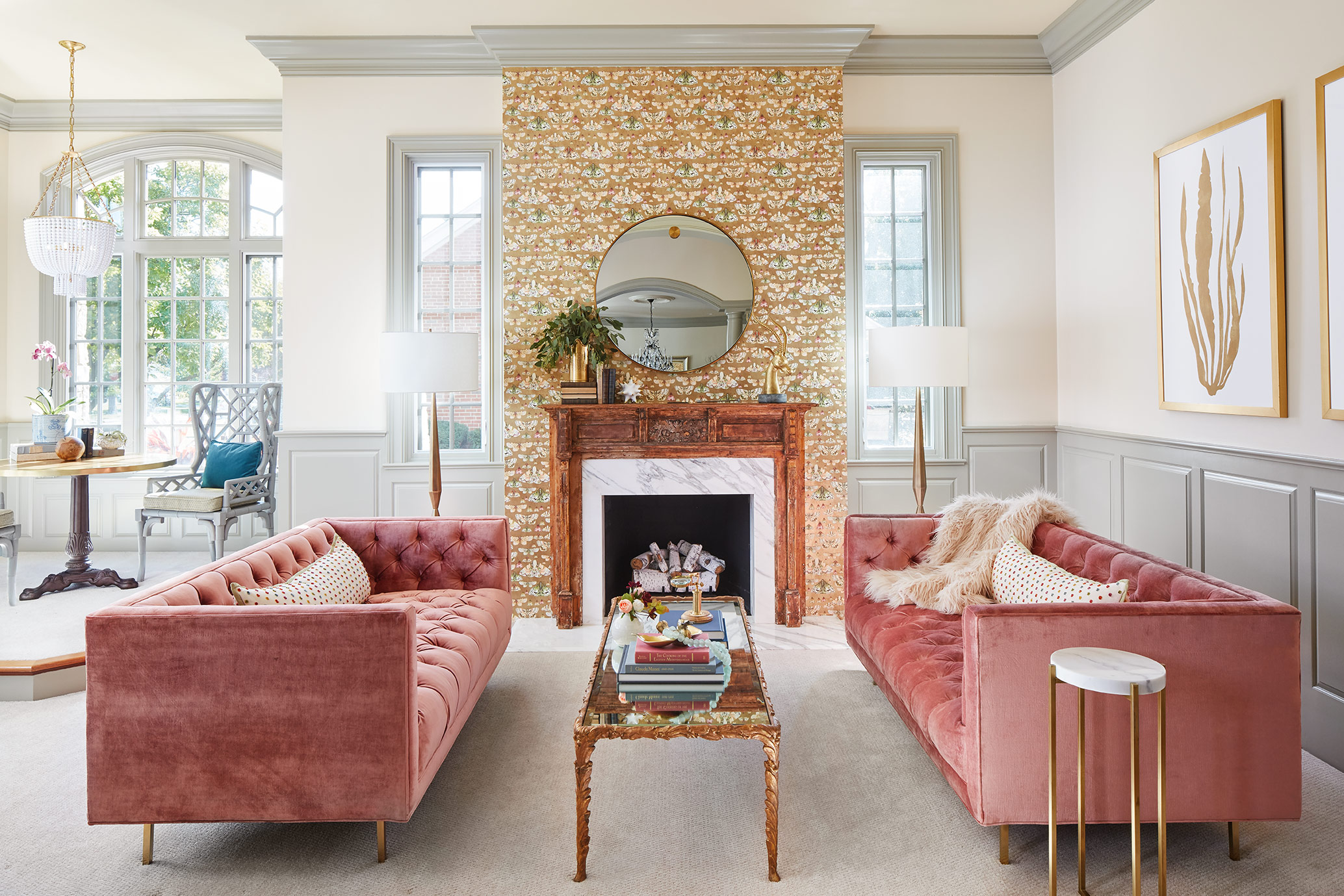 Living room wallpaper tips and ideas to use on your walls