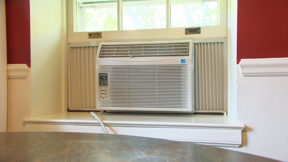 How to Clean a Window Air Conditioner Without Removing It (Answered)