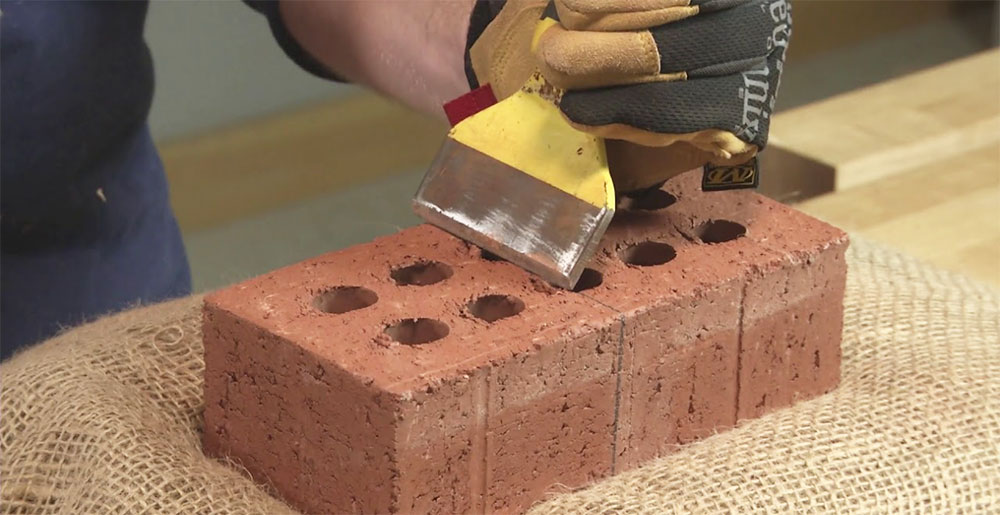 How to cut brick without messing them up