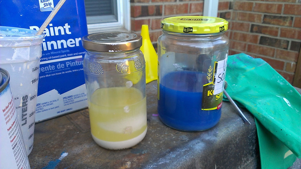 What is the difference between mineral spirits and paint thinner?