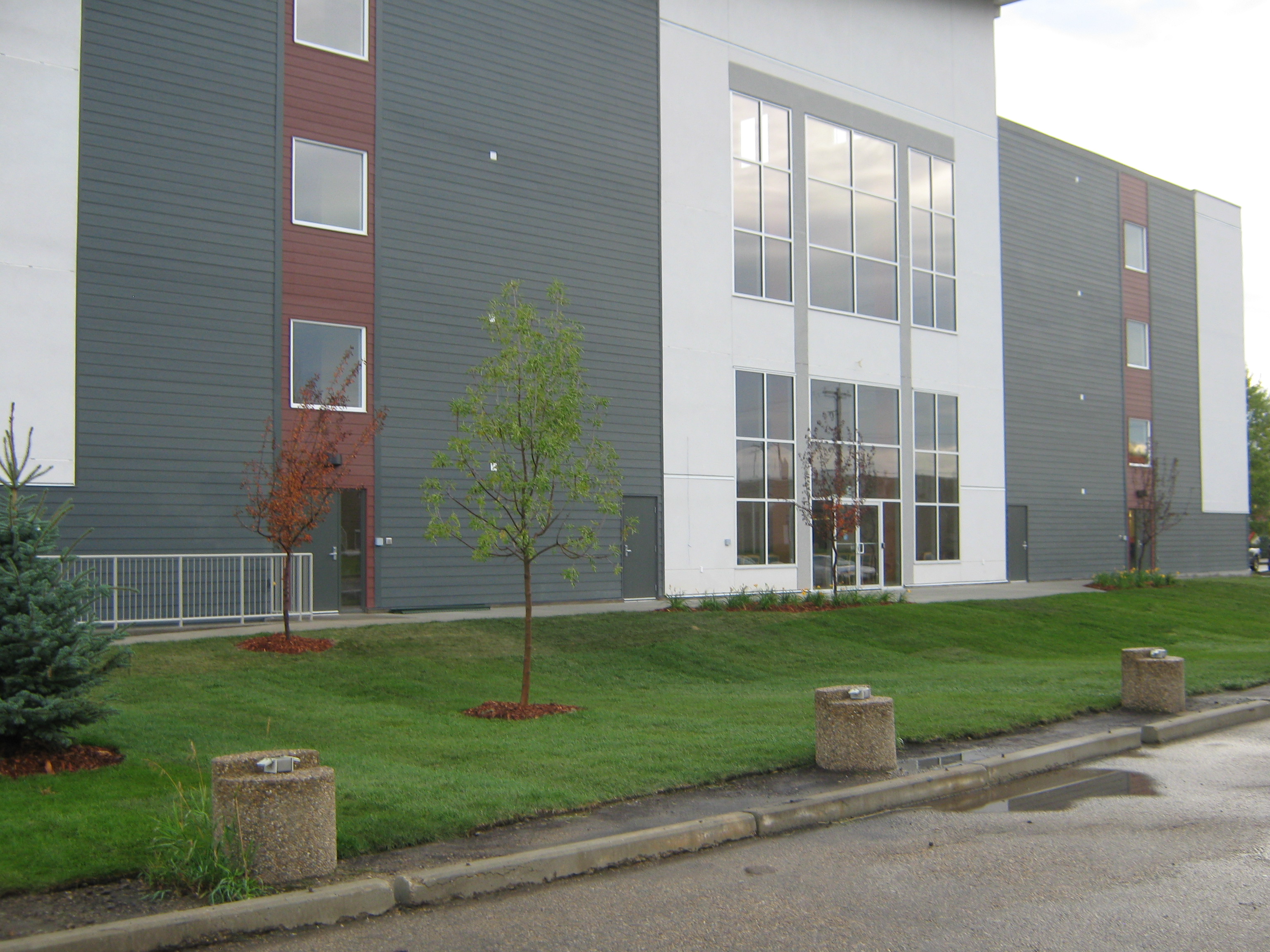 Integrated Management & Realty Ltd. Featured Developments Pembina Lodge