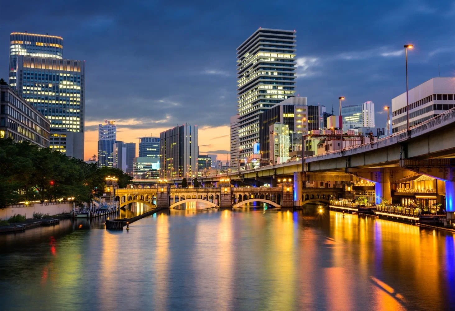 Commonly just 大阪, ōsaka ()) is a designated city in the kansai region of honshu in japan. Osaka la Città dell'Acqua: il perché delle origini del ...