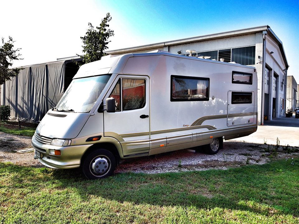 Camper Rent and Garaging In camper con gusto