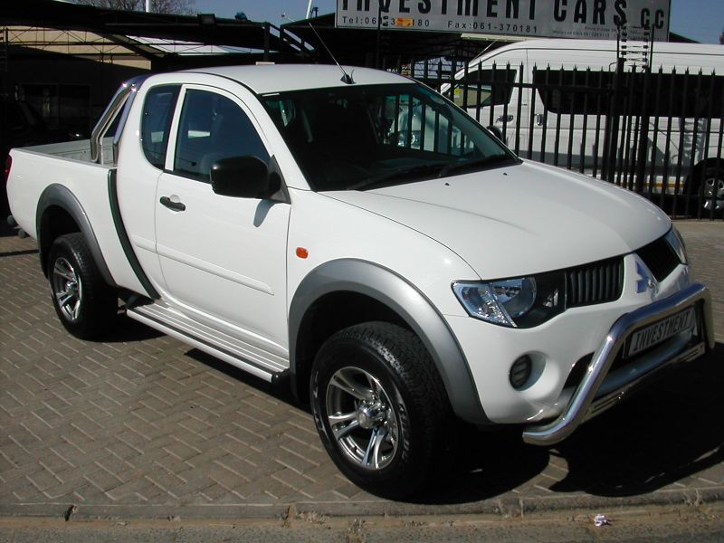 2008 Mitsubishi Triton 3.5 V6 for sale | 30 000 Km | Manual