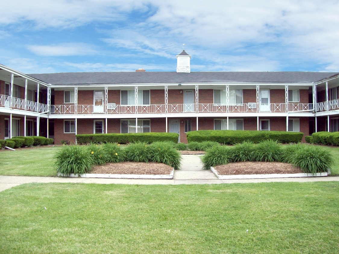 LISTINGS PROPERTY ORGANIZATION