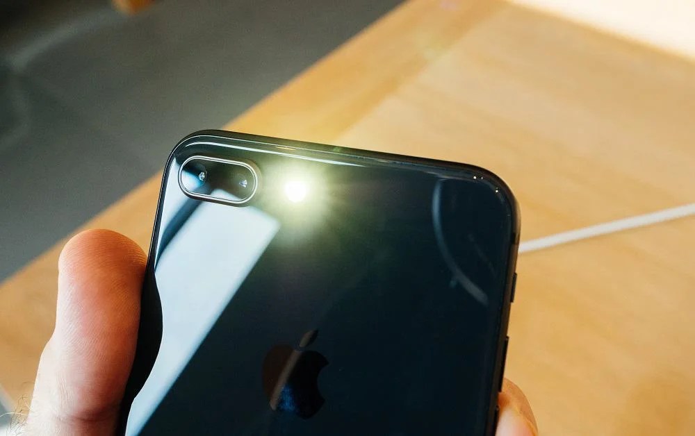 How to Fix iPhone Flashlight Greyed Out 10 Genius Fixes! INDABAA