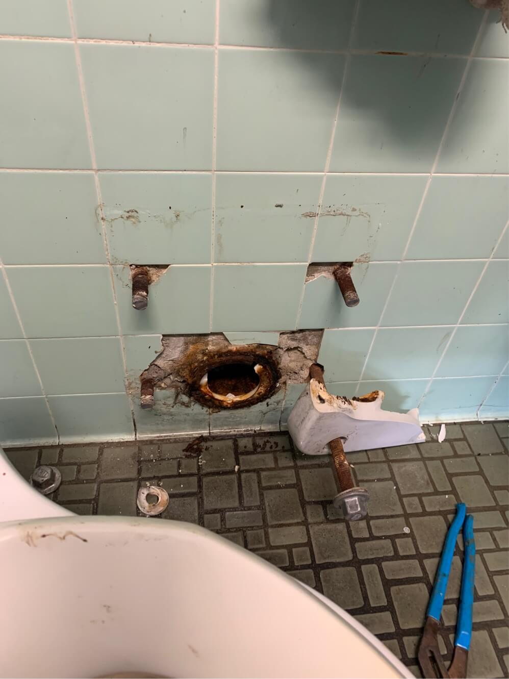 Replacing Two Wall Hung Toilets and Sloan Valves in Antioch, CA In