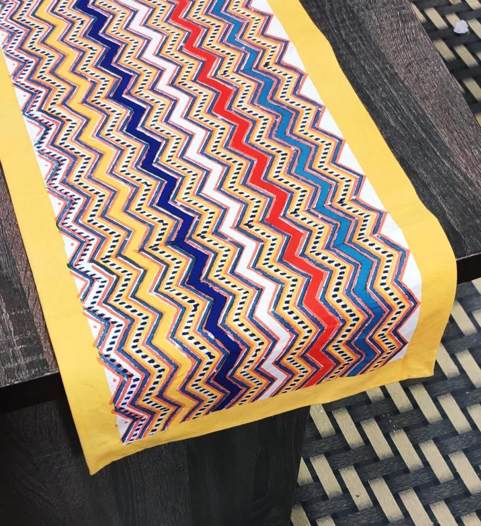 Table Runner for 6 Seater Dining Gangamani Fashions (Art & Crafts)