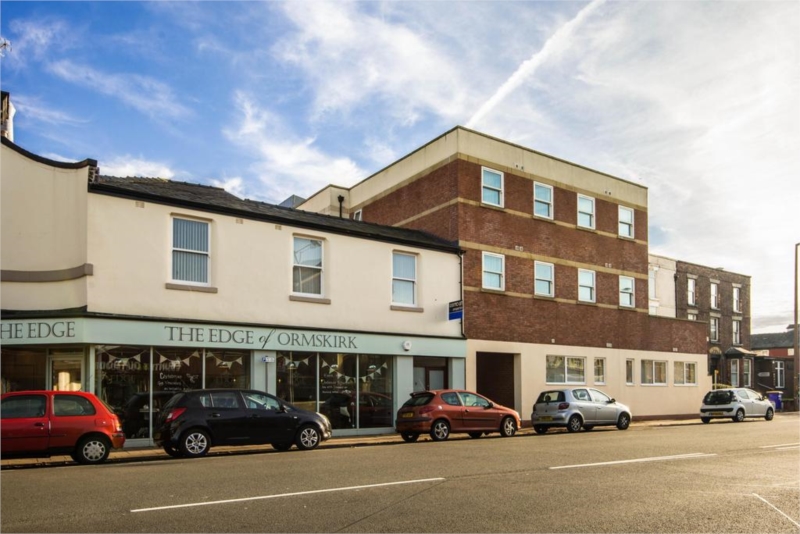 Full Furnished, Private Room £580 available in Ormskirk, Liverpool