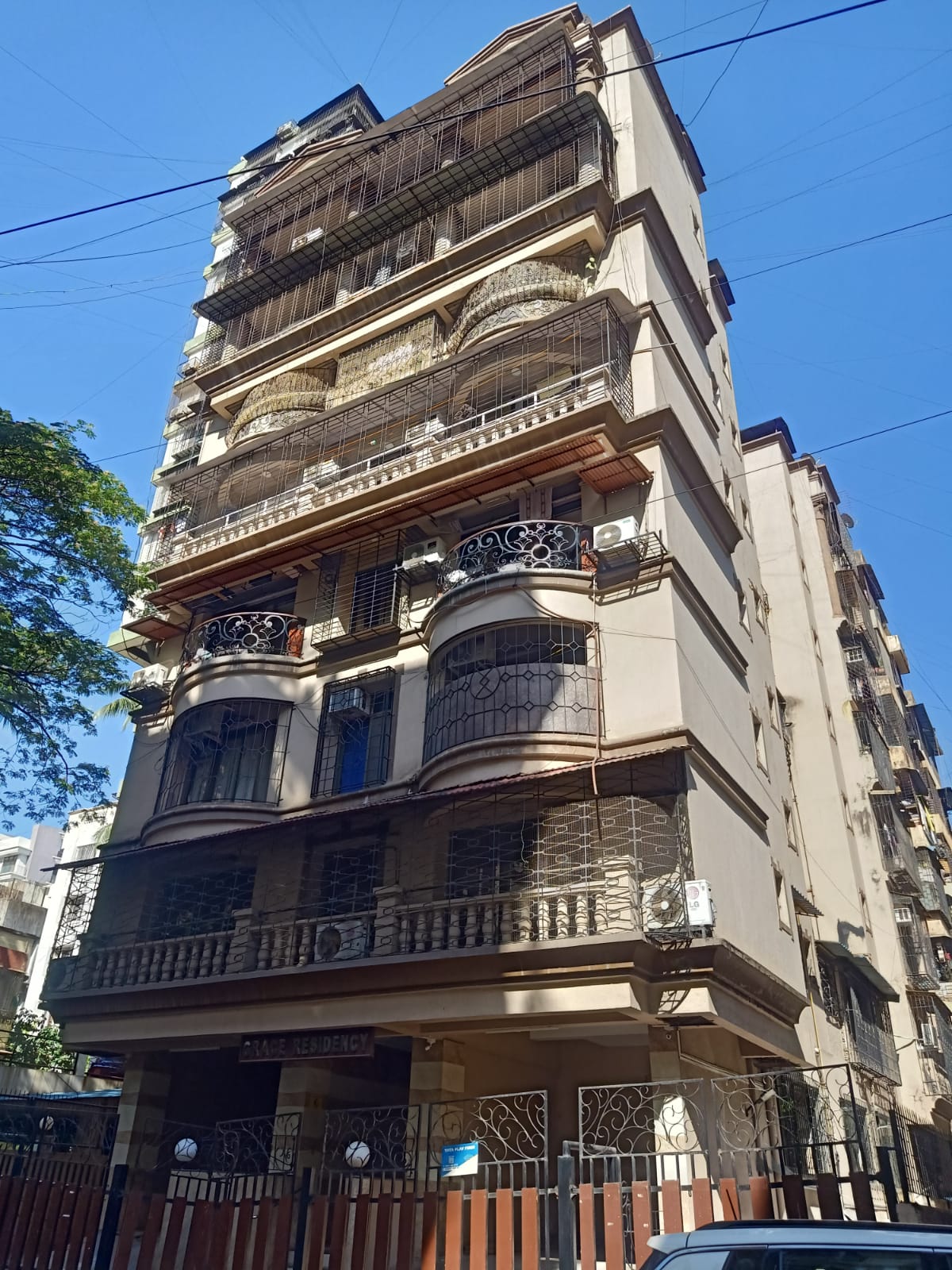 Properties matching to Dinesh Jangam (Solitaire Realty) Requirement of