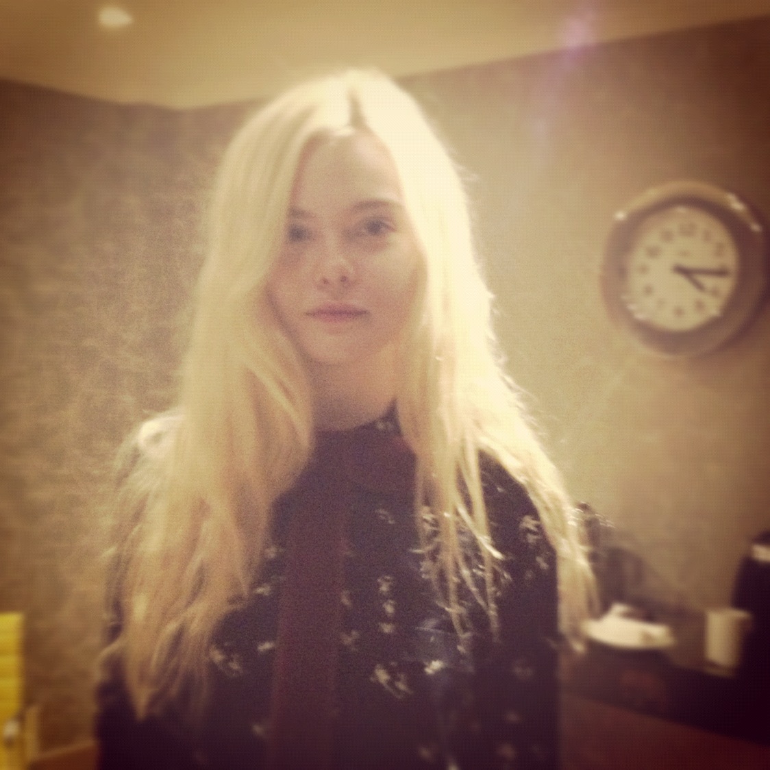 ‘Ginger and Rosa’ Star Elle Fanning on Sally Potter, Nailing a British