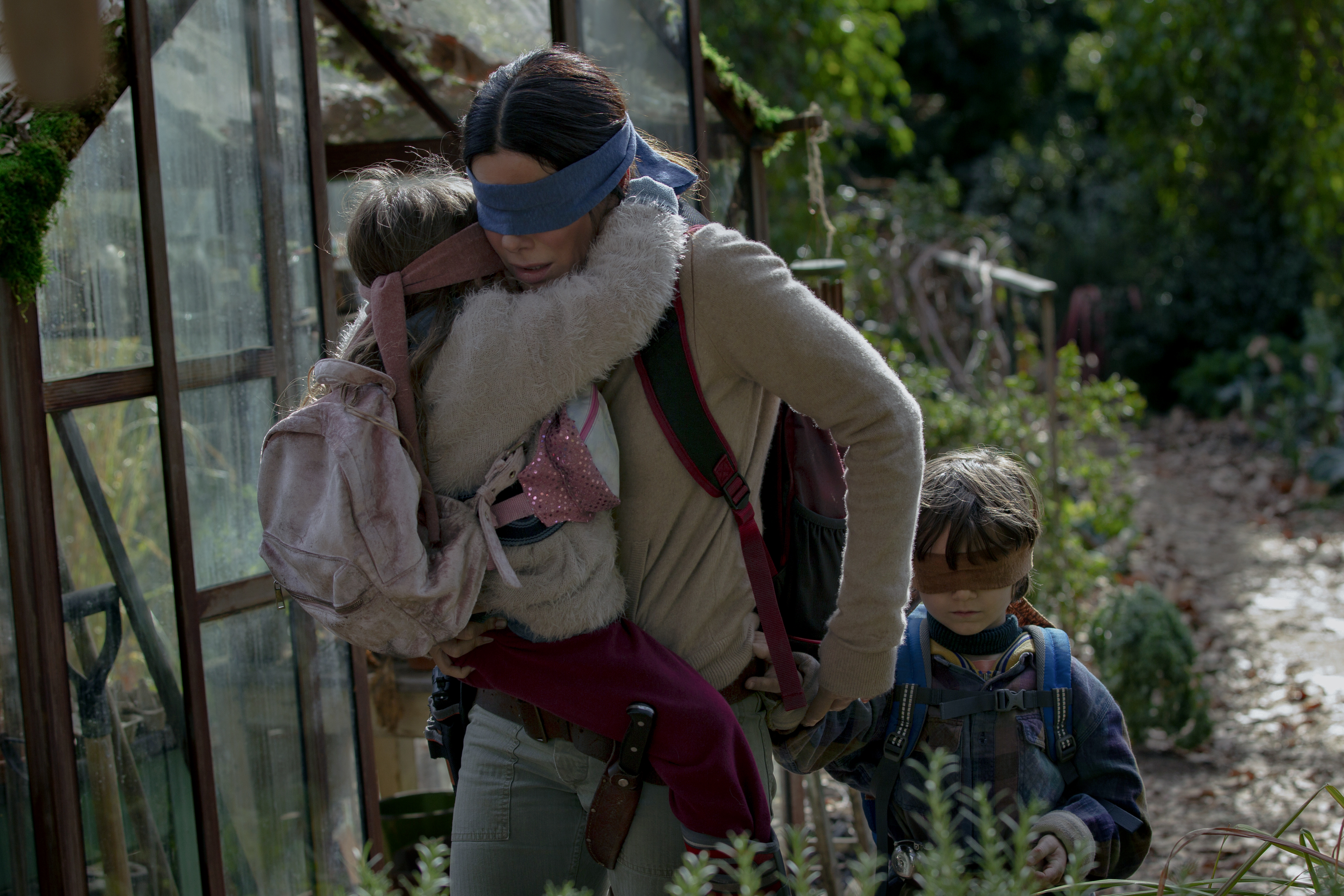 Bird Box Review Netflix’s Sandra Bullock Thriller Is Intense IndieWire