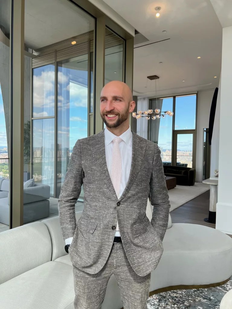 Navigating The International Real Estate Market Property Management