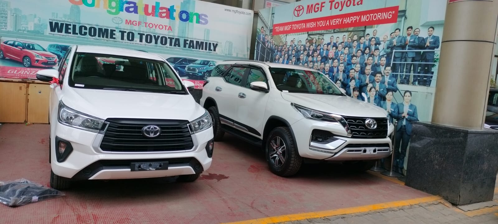 Innova Crysta Booking in Sector 110 Gurugram 01244200022