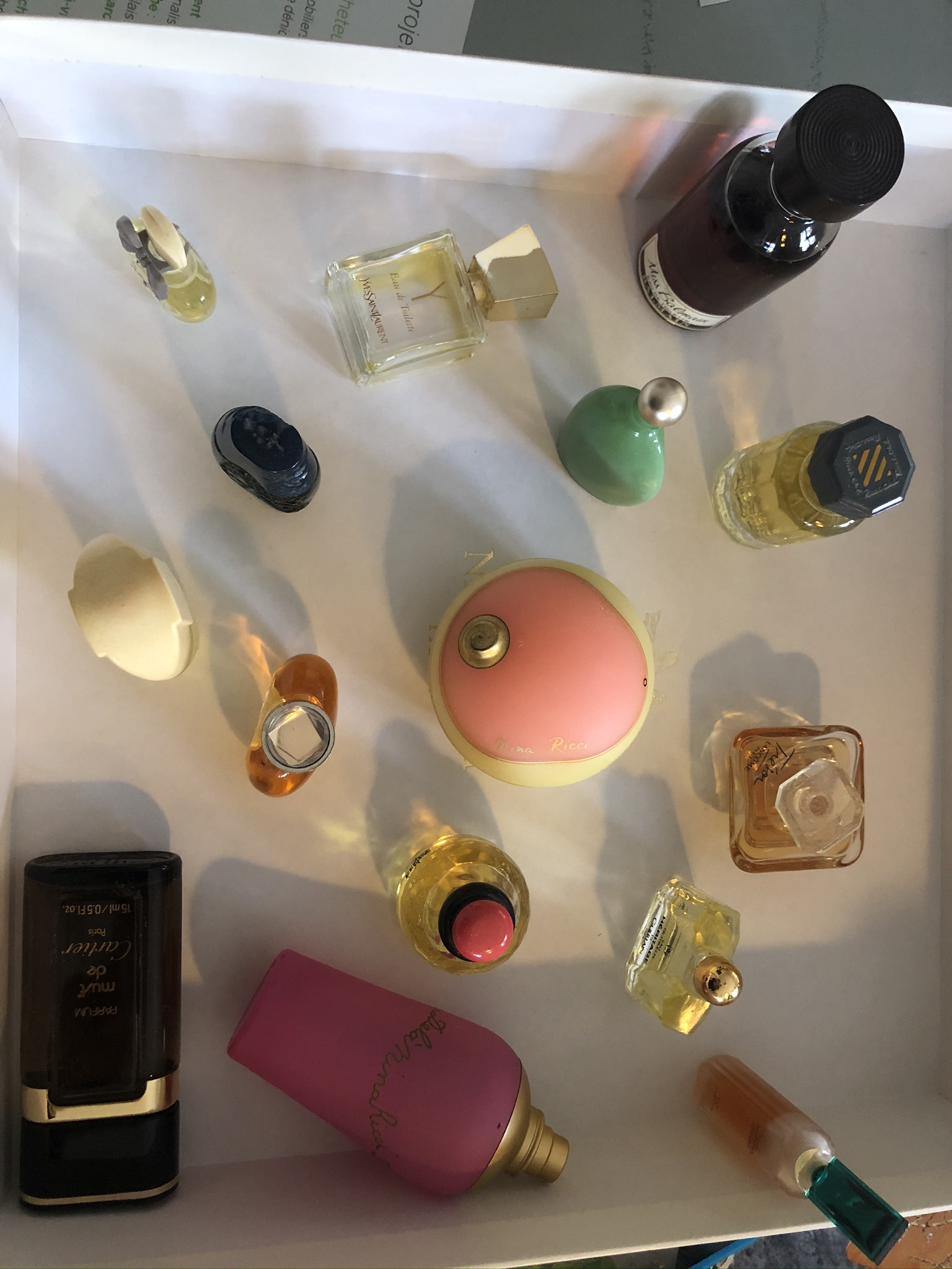 Collection de miniatures de parfums INFO COLLECTION