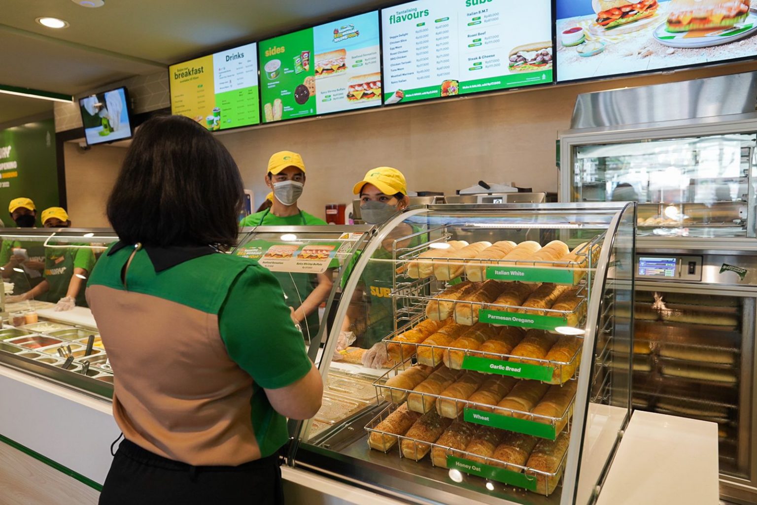 Akhirnya SUBWAY Buka di Bandung! Cek Menu Best Sellernya di Sini
