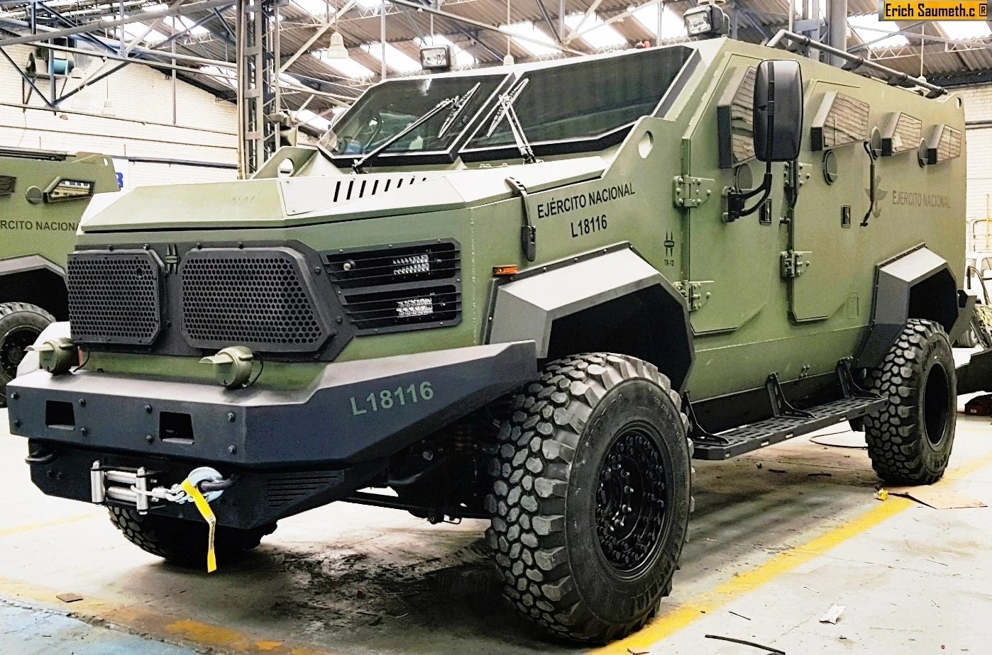 Colombia compra cuatro vehículos Hunter TR1223 a Armor International