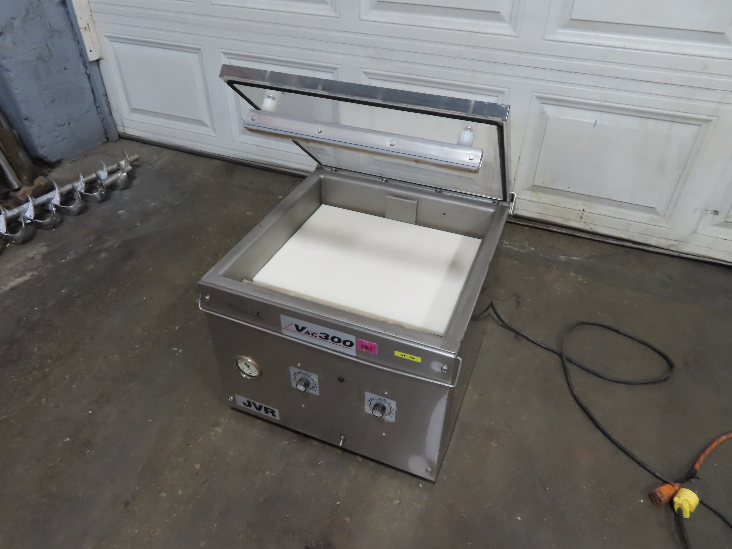 Vac 300 JVR Vacuum Sealer
