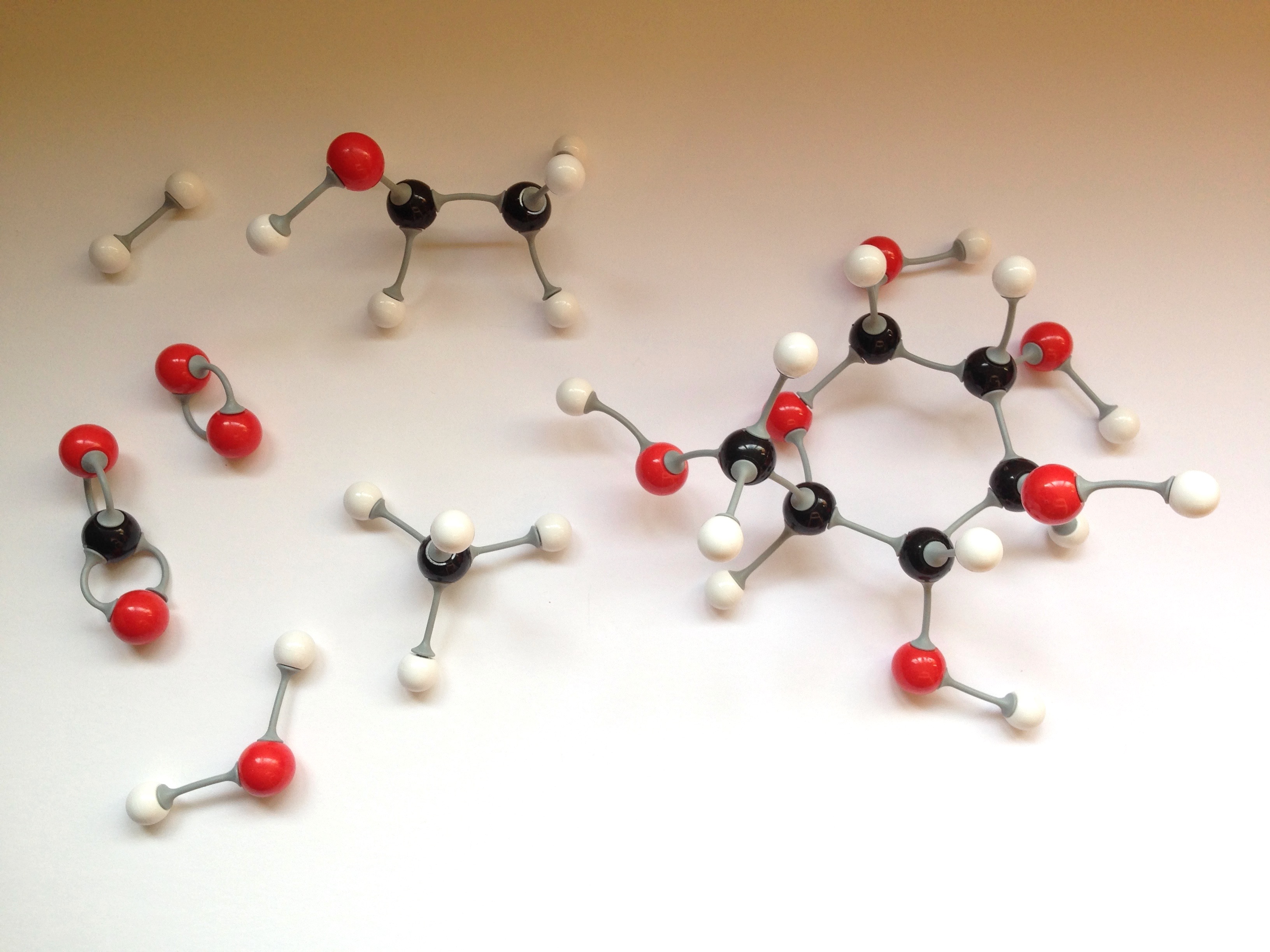 Molecule modelling free play ingridscience.ca