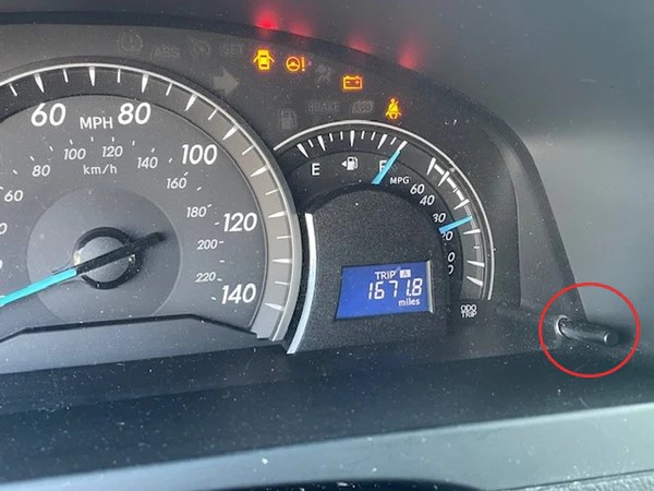 How To Reset the Maintenance Light on Your 2012 Toyota Camry – Innova