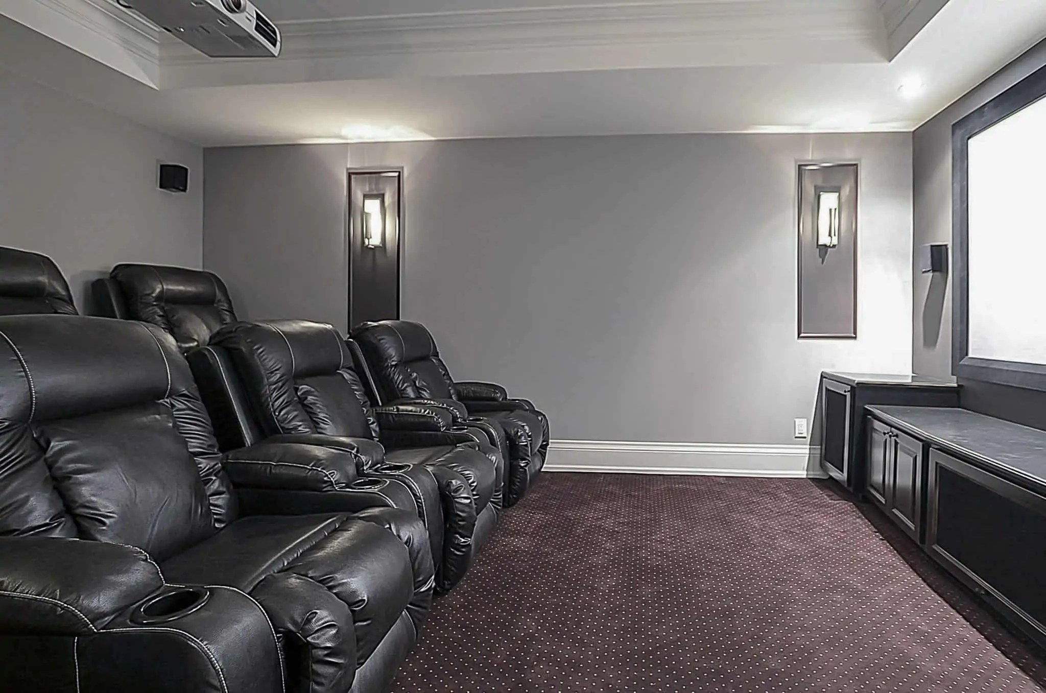 House of the Week Your own theatre and wine cellar in Oakville's